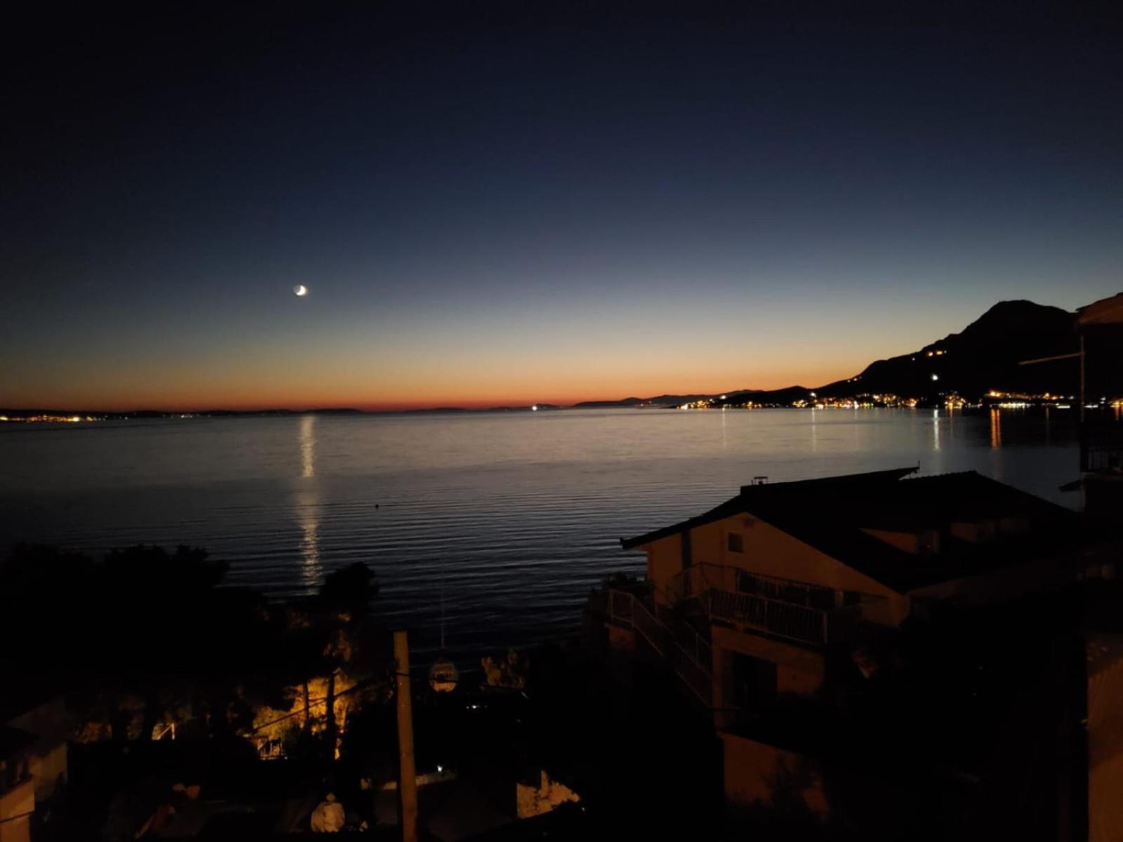 Vila Jadran オミシュ エクステリア 写真